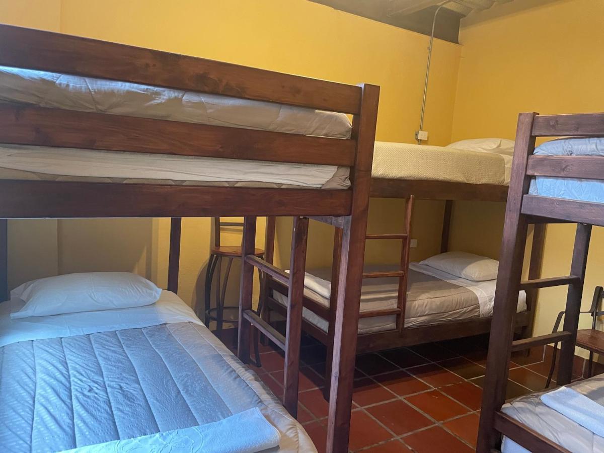 Hostal Casa Astromelia ボゴタ エクステリア 写真