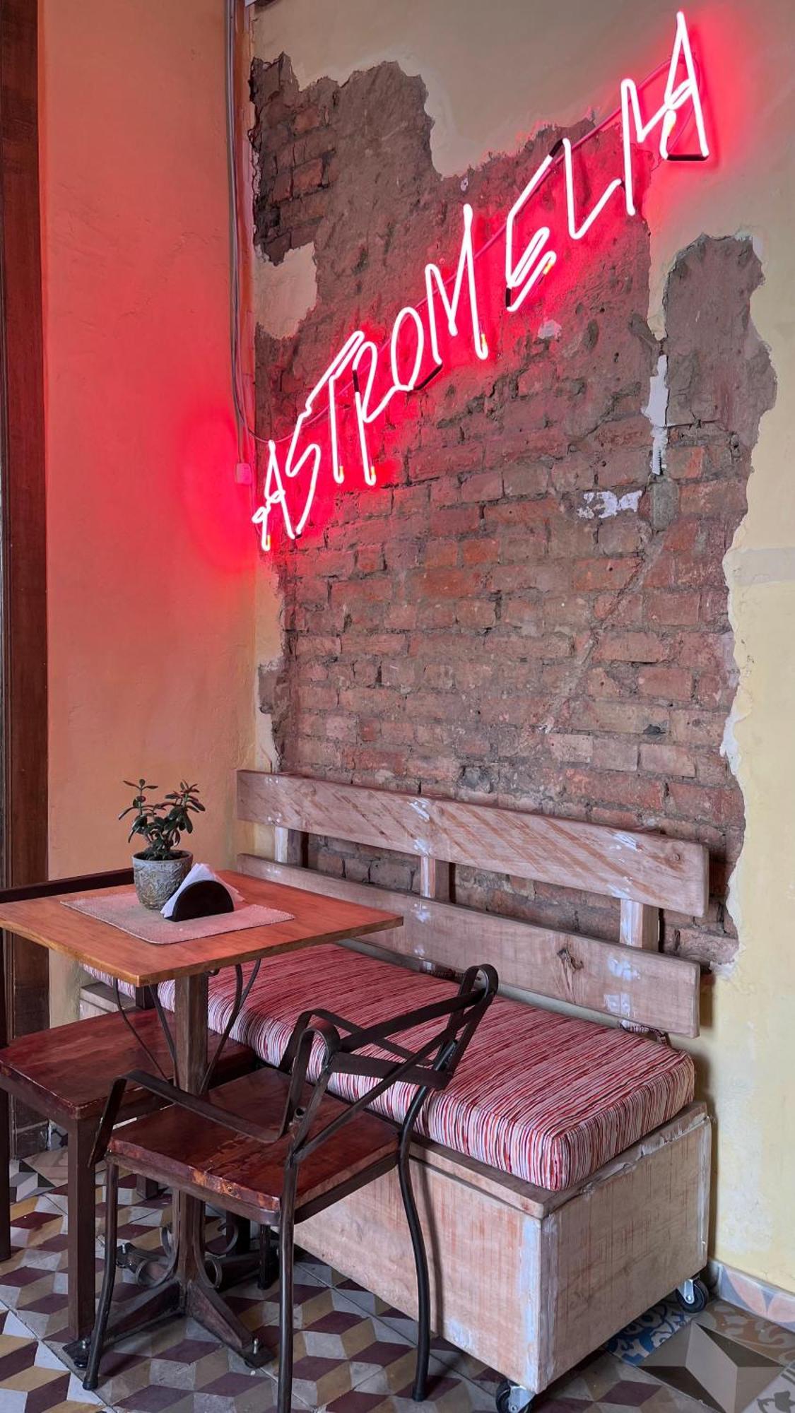 Hostal Casa Astromelia ボゴタ エクステリア 写真