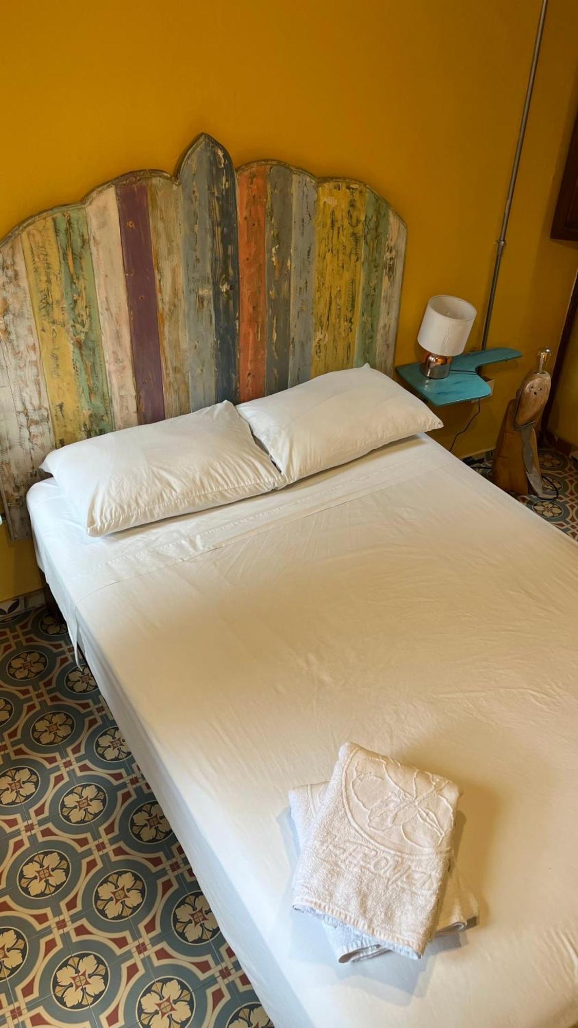 Hostal Casa Astromelia ボゴタ エクステリア 写真