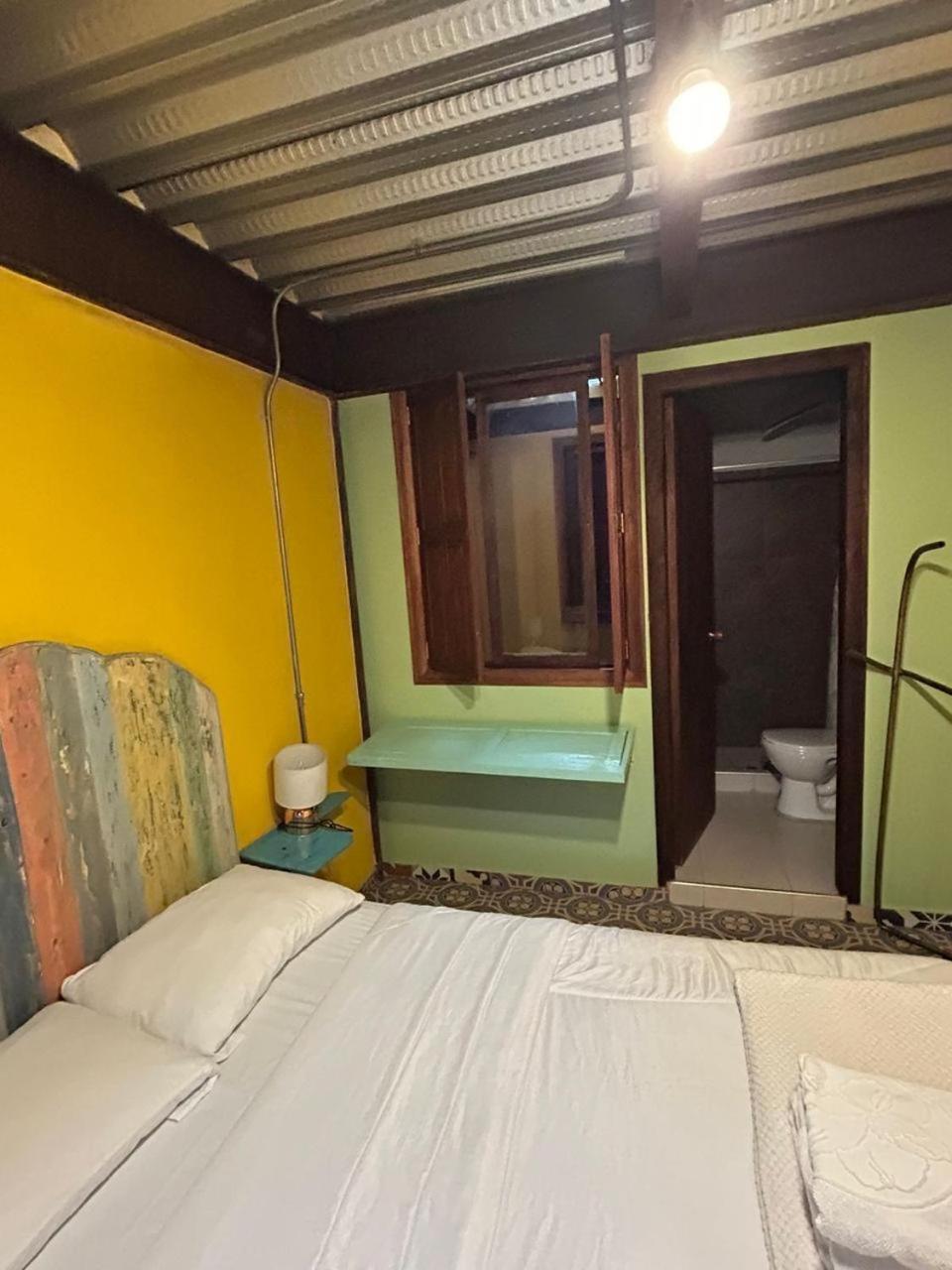 Hostal Casa Astromelia ボゴタ エクステリア 写真